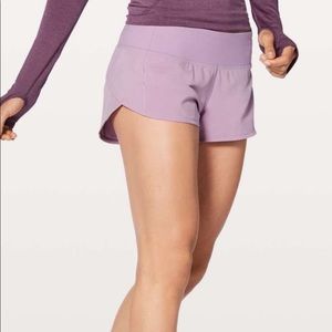 lululemon shorts 2.5 size 6